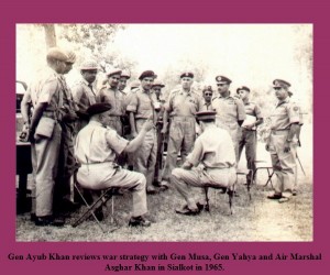 Photos of 1965 War with India: General Ayub Khan reviews war strategy in Sialkot in 1965 - Pictures, Images of 1965 Indo-Pak War