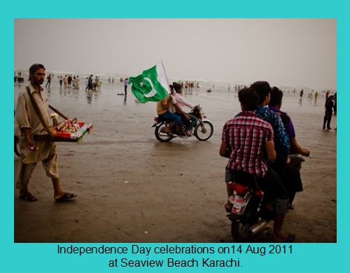Pakistani Flag - People celebrate Independence day at Seaview Beach Karachi - Flag of Pakistan Lovers of Pakistani Flag - People celebrate Independence day at Seaview Beach Karachi - Flag of Pakistan
