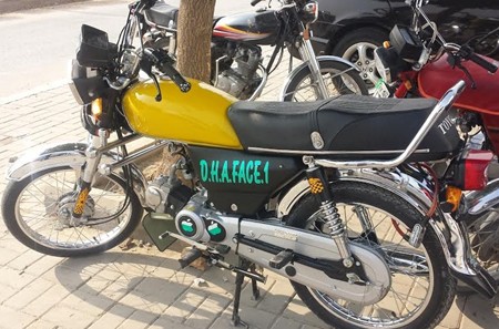 Funny Urdu poetry and slogans on motor cycles in Pakistan - DHA 'Face' 1 - Funny bumper stickers