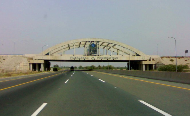 Faisalabad Photos - Faisalabad M3 Motorway Interchange - Images of Faisalabad Faisalabad Pictures: Faisalabad M3 Motorway Interchange - Photos of Faisalabad