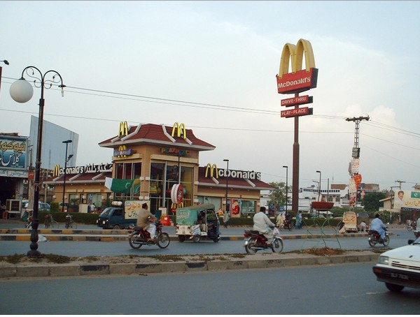 Faisalabad Photos - McDonald's at Faisalabad - Images of Faisalabad *ics of Faisalabad : McDonald's at Faisalabad - Images and Photos of Faisalabad