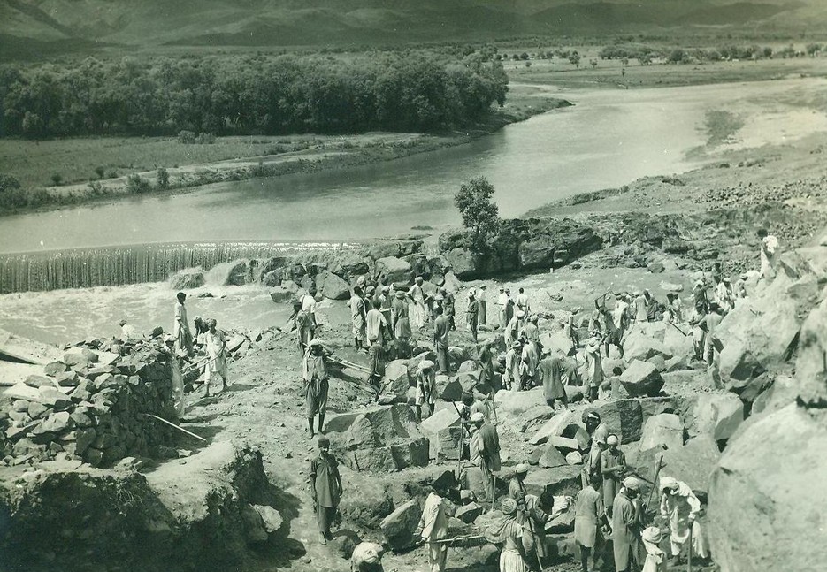 Islamabad Rare Pictures: Construction of Rawal Dam in early 1960s - Old Photos of Islamabad