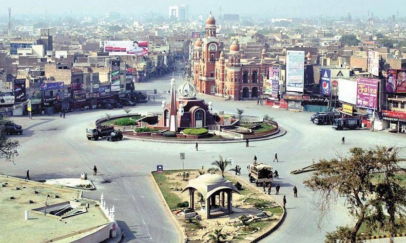 Multan Photos - Ghanta Ghar Chowk Multan renovated - Multan Pics Multan Pictures: Ghanta Ghar Chowk Multan - Images, Photos of Multan