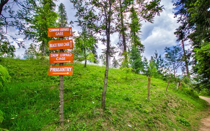 Photos of Nathia Gali - Signboards at Lalazar Wild Life Park, Nathia Gali - Images of Nathia Gali