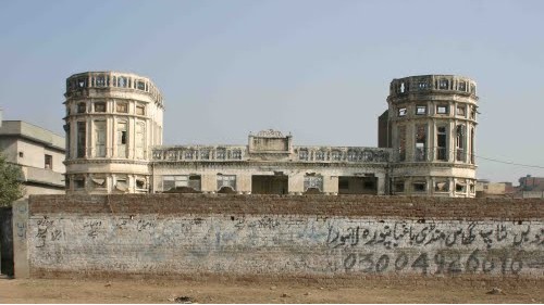 Gujranwala Pictures: Old building (ex Passport Office) at Bukhari Road Gujranwala - Photos of Gujranwala