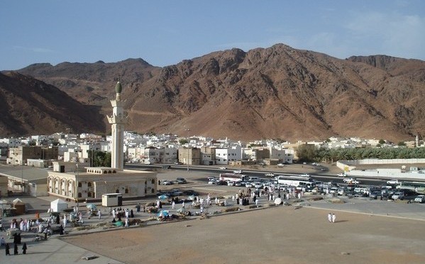 Madina Photos - Mount Uhud at Madinah Jabal (Mount) Uhud Madina: Pictures of Madinah