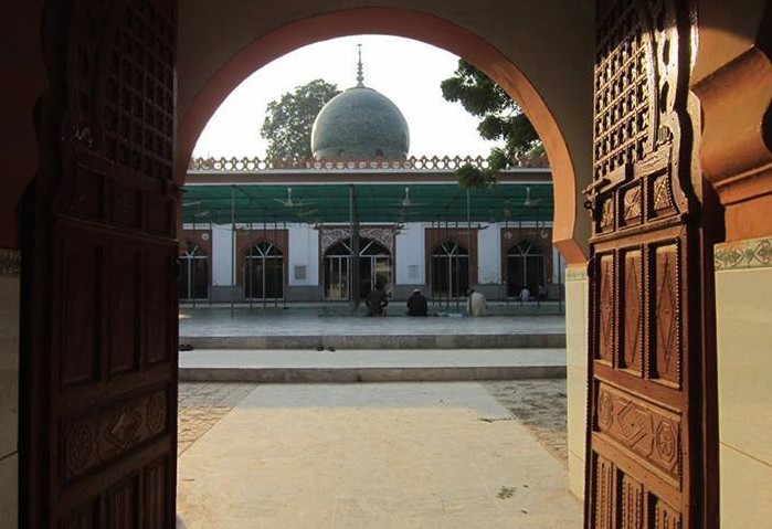 Sargodha Photos - Mosque in Sargodha University - Pictures of Sargodha Sargodha Pictures: Mosque in Sargodha University - Images and Photos of Sargodha