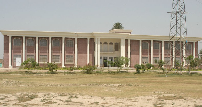 Dera Ghazi Khan Photos - University of Education, DG Khan - DG Khan Pics DG Khan Pictures: University of Education, DG Khan - Images & Photos Dera Ghazi Khan