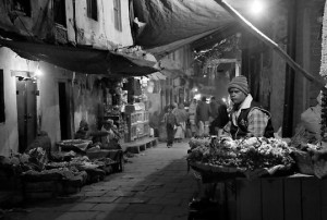 A street resembling Qasayee Gali.