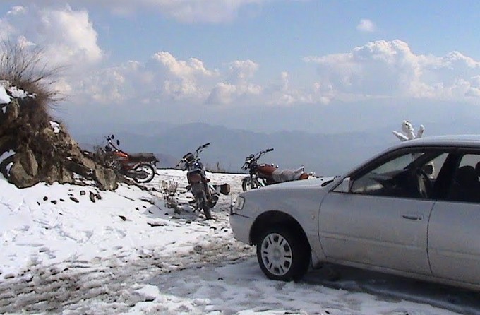Lower Dir Photos - Snowfall at Laram Qilla, Lower Dir - Pictures of Lower Dir, KPK Photos of Lower Dir : Snowfall at Laram Qilla, Lower Dir - Lower Dir Photos, Images, Pictures
