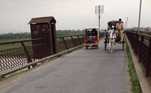 Jhelum Pictures - Old bridge on Jhelum River - Images, Photos of Jhelum