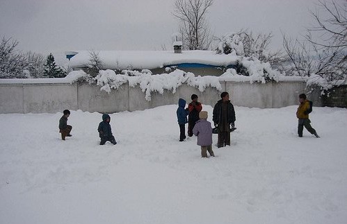 Pictures of Chitral, KPK: Children playing in the snow in Chitral - Photos of Chitral