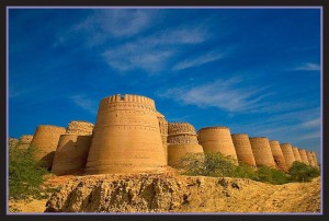 Photo of Derawar Fort, Bahawalpur - Photos of Bahawalpur
