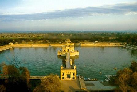Hiran Minar