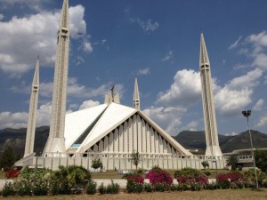 Photos of Islamabad - Faisal Mosque photo, a beautiful view, clouds over Faisal Masjid - Islamabad Pics