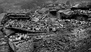 Namaz (Salat) Pictures - Muslims offering Namaz in Pakistan at the site of a mosque destroyed by earth quake in 2005 - Namaz Photos